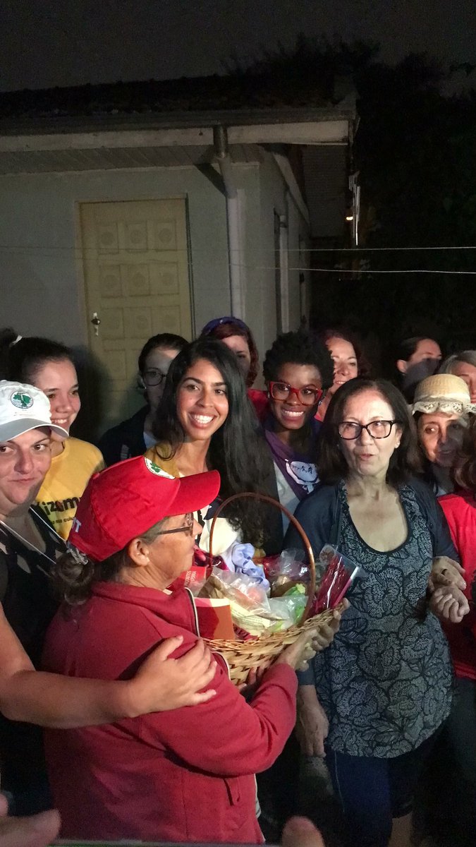 Bela Gil tweet media