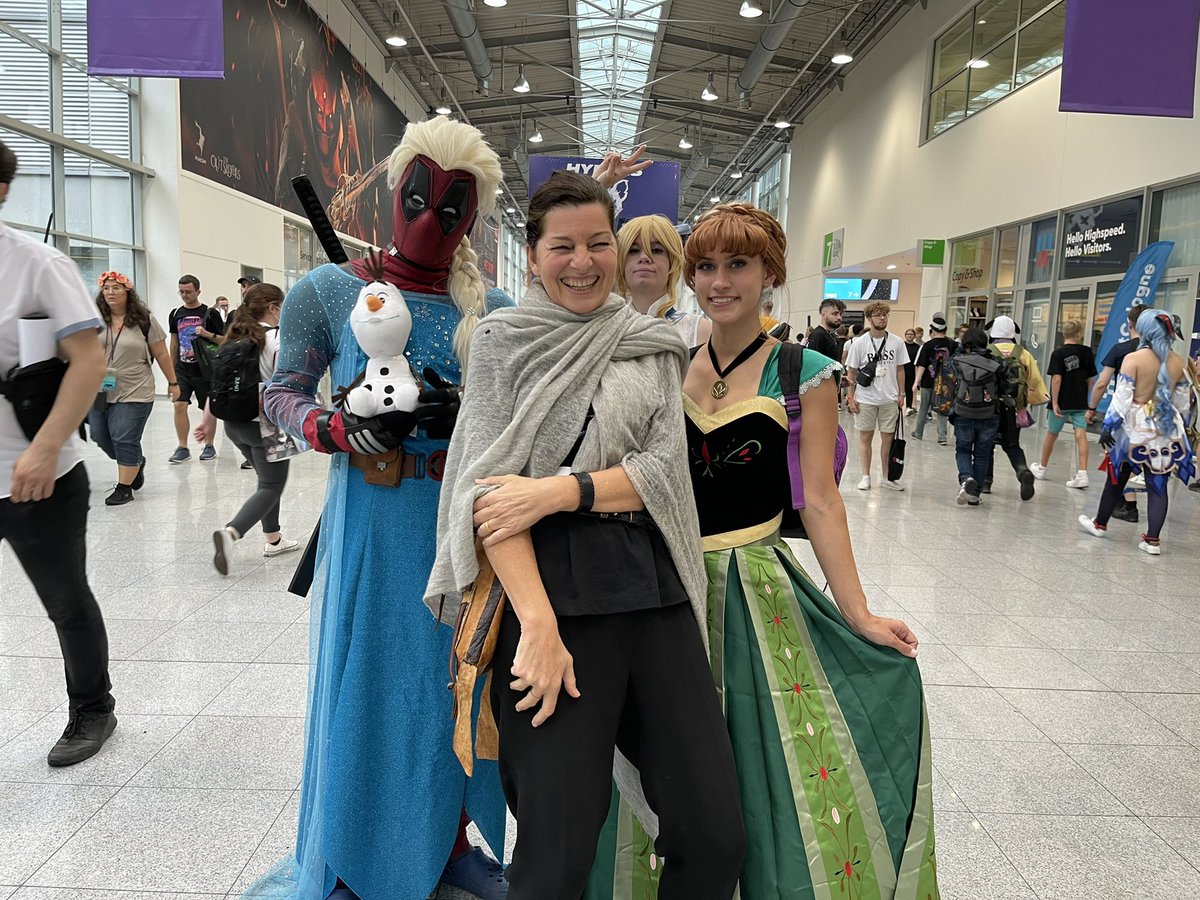 Back @ #Gamescom - a premiere after 3 long years. Miraculously this week’s #baroque #opera production and #gaming topics share common grounds, in terms of narrative, emotional worlds, moods, dramaturgy. Feeling @ home here. #japan #japanese #interpreting