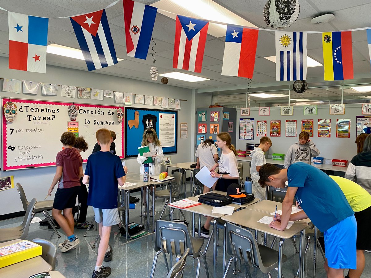 Señora Romanoff tweet media
