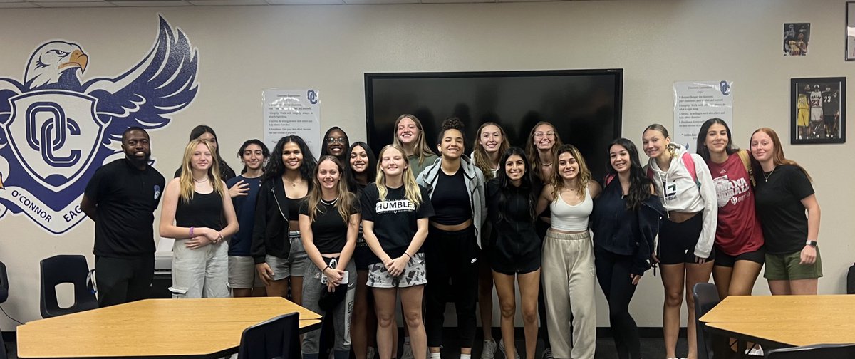 Huge thank you to <a href="/CoachTWash/">Tasha Washington</a> from <a href="/ArtichokesWBB/">Scottsdale Artichokes WBB</a> for stopping by today to speak with our Lady Eagles

Great conversation on how to help these  student athletes succeed both on &amp; off the court. We appreciate you taking the time out today coach!!! 👏🏀 #WeareOC #EagleNation