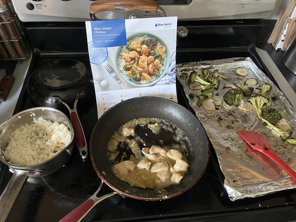JECamitzzi's tweet photo. Just successful made a delicious dinner with @blueapron. Thank you the culinary confidence building! https://t.co/zw04HlIu2N