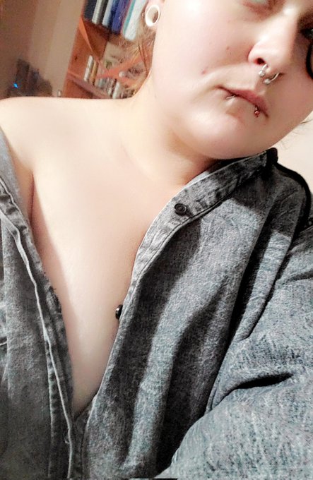 Morgana Lightbeam’s pics and videos