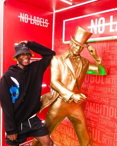 baddest_cash's tweet photo. Johnnie Walker will be painting Lagos Mainland RED tomorrow just like they did in Ibadan🥳⚡️ 
The #WalkerDistrict party is happening tomorrow and it’s open to all 💯
Register here now to get a free ticket for tomorrow https://t.co/UpeiIRdzJB https://t.co/ZhLsx2TUTp