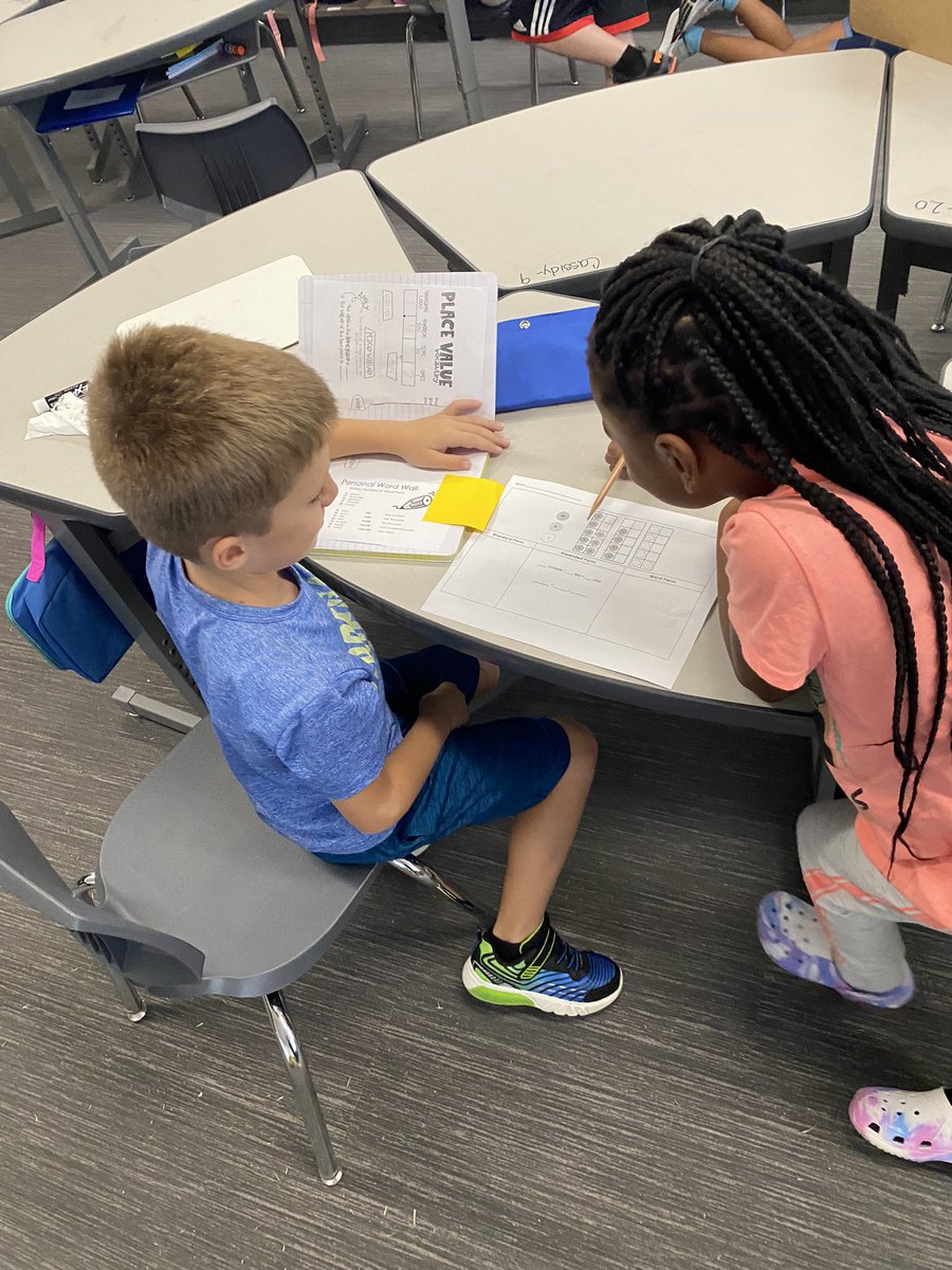 MrsRattarree's tweet photo. These AMAZING mathematicians did such a great job working together and using their anchor charts to help them spell their number words! 🖤💛@KISDMathSquad #HeritageisHome https://t.co/IC7n84IRbX