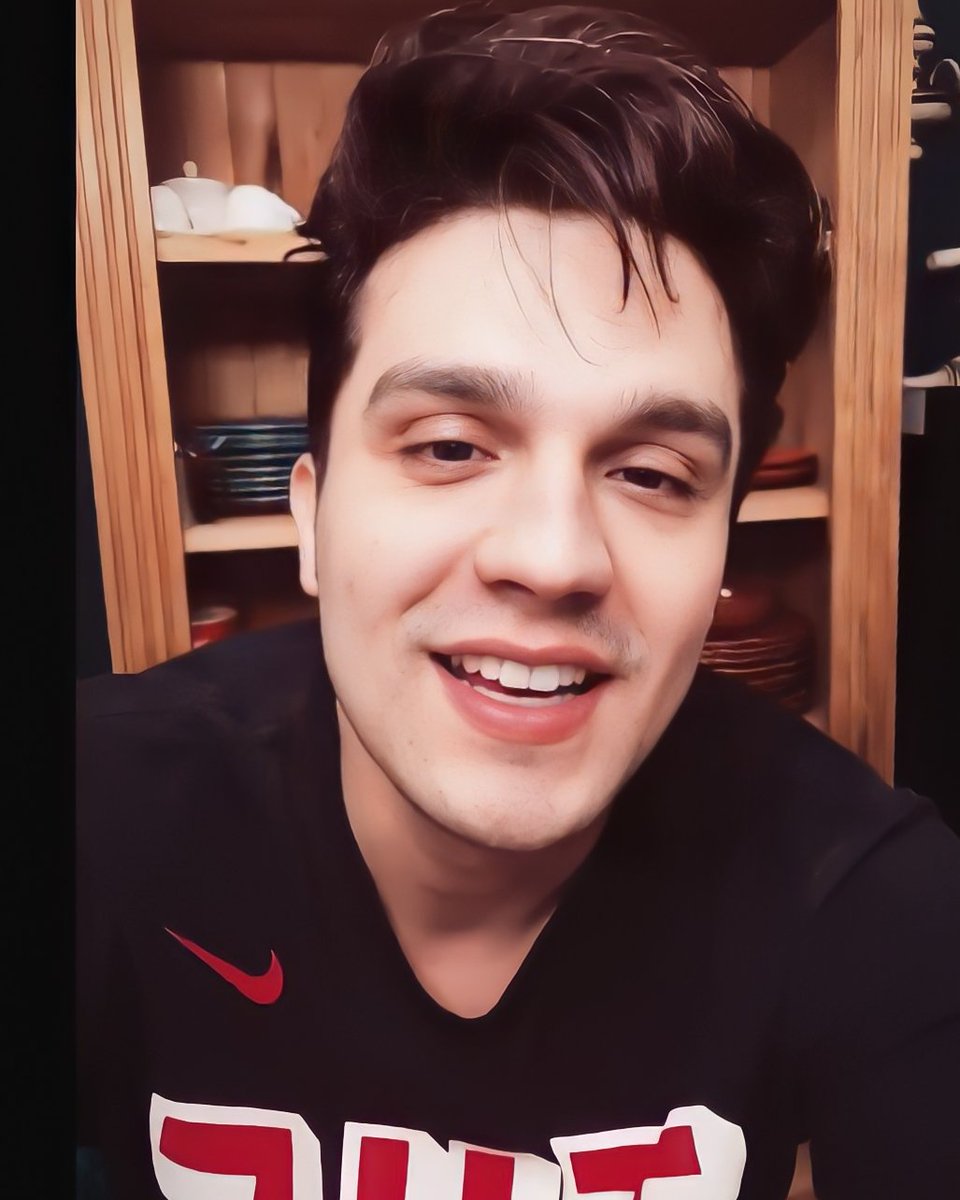 disneyluans's tweet photo. já se apaixonaram pelo luan santana hoje? ele é muito neném 🤌🏼🥺 https://t.co/yBPhOtW1zL