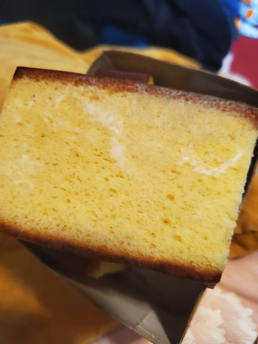 AliaGee1's tweet photo. Really disappointed @ParisBaguetteUS ... bought slices of cake for my kids as a special treat. Opened the cardboard sleeve and the slices were covered in mold. https://t.co/f4NNlayBXq