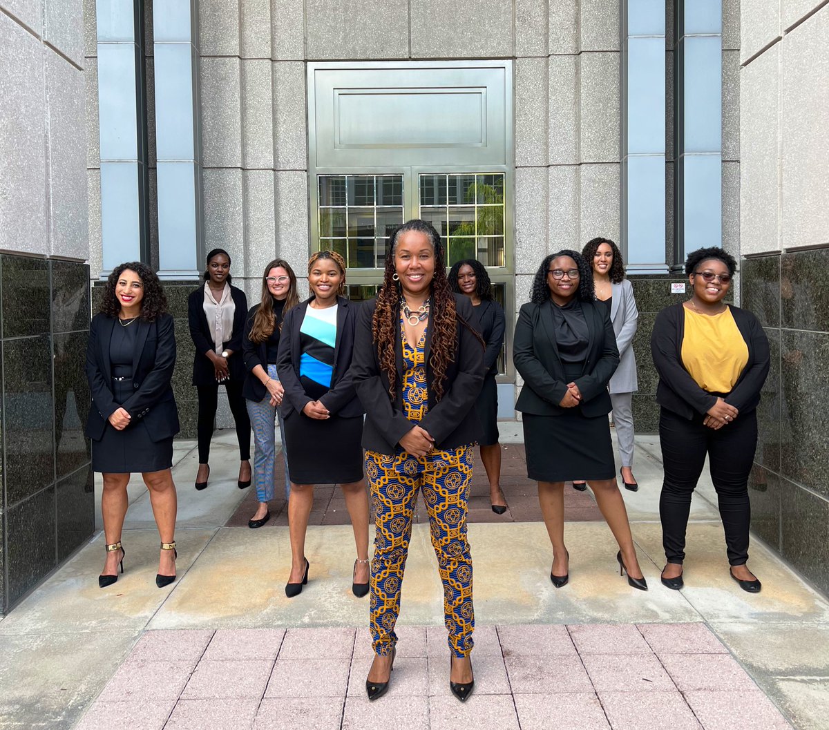 MoniqueHWorrell's tweet photo. In honor of #WomensEqualityDay 👑

I had fun channeling my inner #SolongeKnowles with several women of our August 2022 Class after their swearing in ceremony!

These young women are destined for greatness. I am excited to witness and support. 

#womeninlaw #publicservants https://t.co/xtcOHoFavF