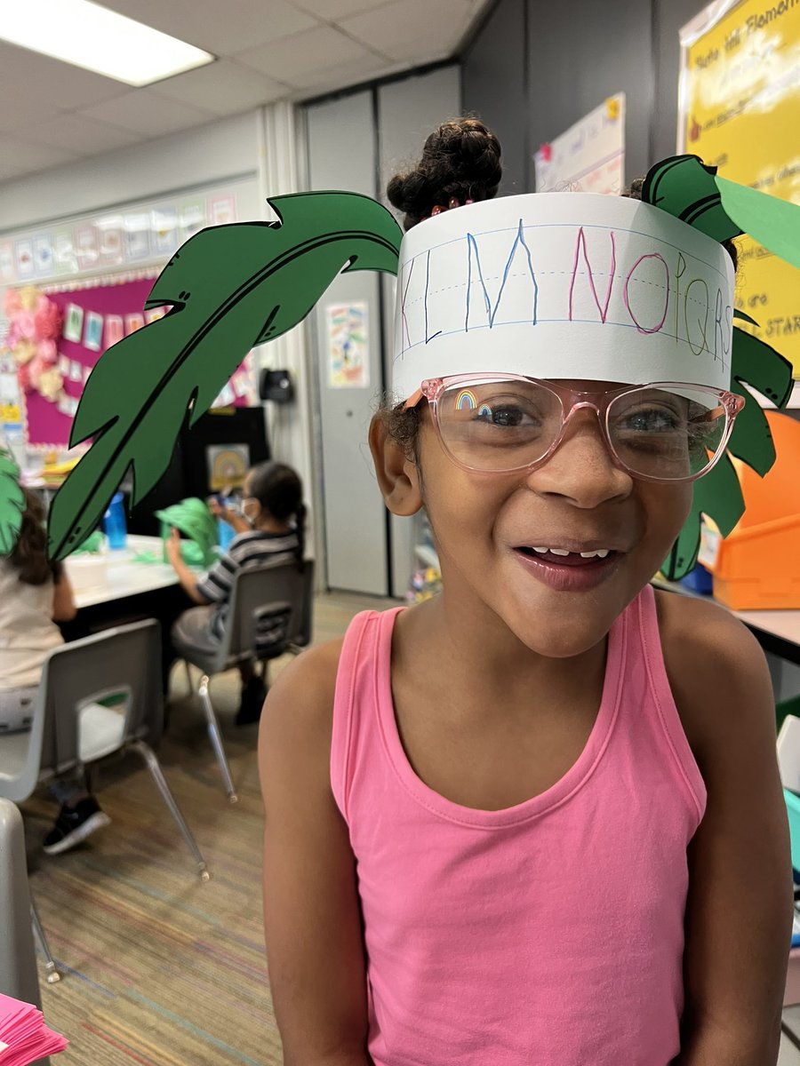 SH1stGrade's tweet photo. A told B and B told C, I’ll meet you at the top of the coconut tree! Chicka Chicka Boom Boom! #having fun with letters @theslate#itsworthit https://t.co/TSdjoZKIYj