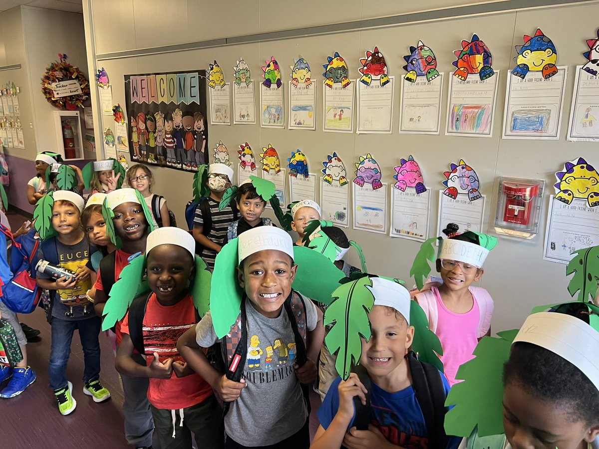SH1stGrade's tweet photo. A told B and B told C, I’ll meet you at the top of the coconut tree! Chicka Chicka Boom Boom! #having fun with letters @theslate#itsworthit https://t.co/TSdjoZKIYj