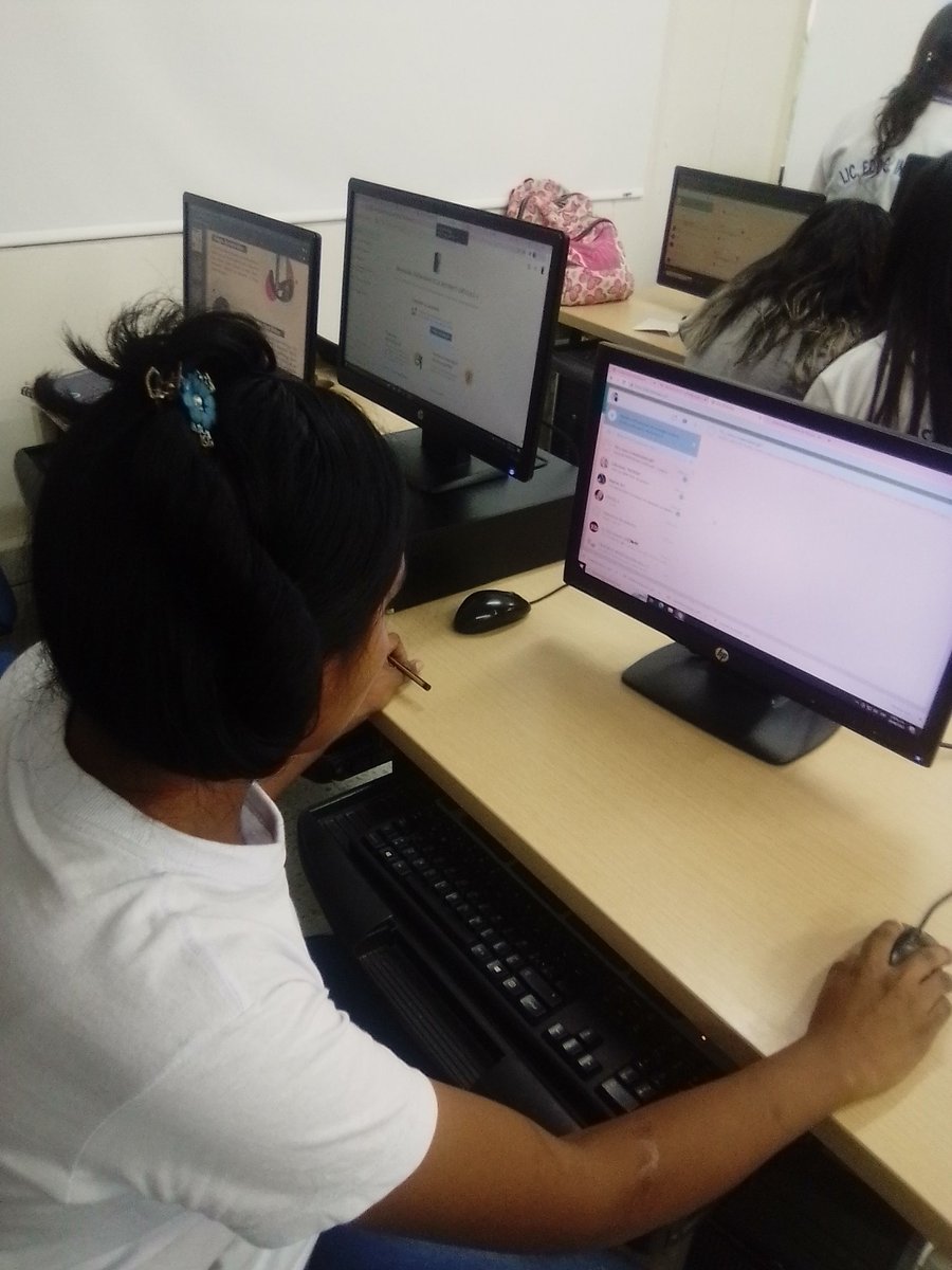 EdilmaGonzlez7's tweet photo. Fotos Durante La Sección Del CertificaTon
@EnTicConfio https://t.co/De2IfwYJsn