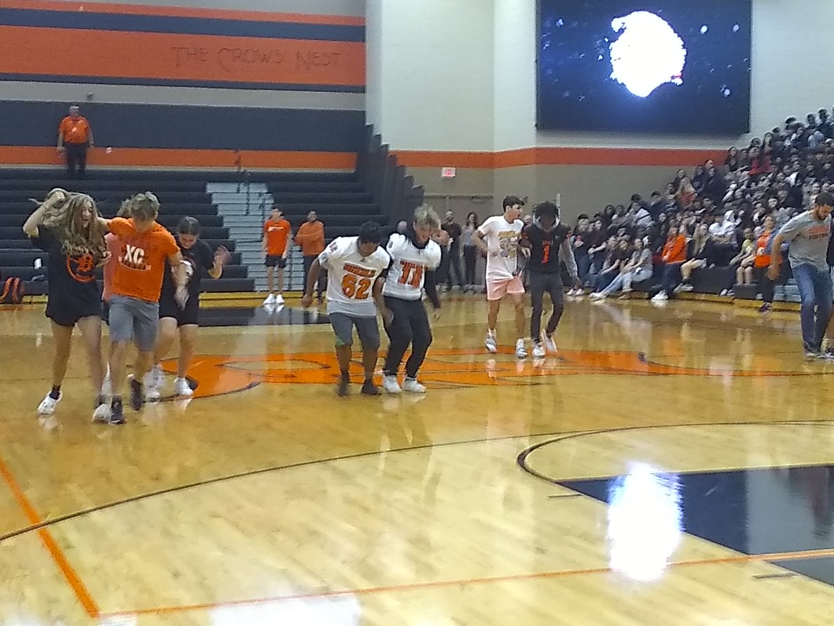 DeKalb HS Student Council tweet media
