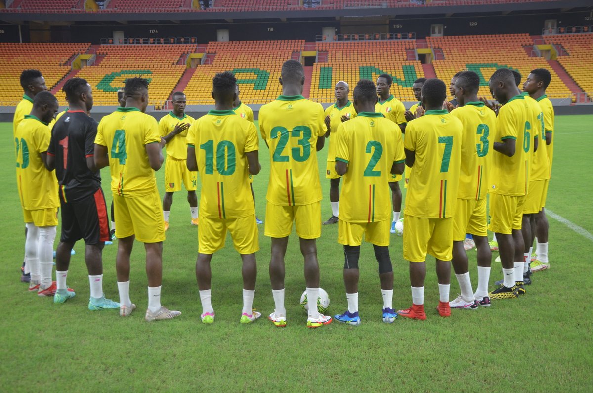fgfofficiel's tweet photo. 𝗩𝗲𝗶𝗹𝗹𝗲 𝗱𝗲 𝗺𝗮𝘁𝗰𝗵 

#FGF #CONORFGF #CHAN2023 #SENGUI https://t.co/VNQZZHoU0b