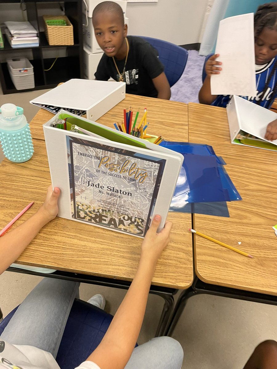 LESGameChangers's tweet photo. Today we introduced our students to their newest organizational tool. Binders!!! They did great!
@chrisaustinLES @LeaphartElem #AlwaysAvid https://t.co/lK1mQo4ku2