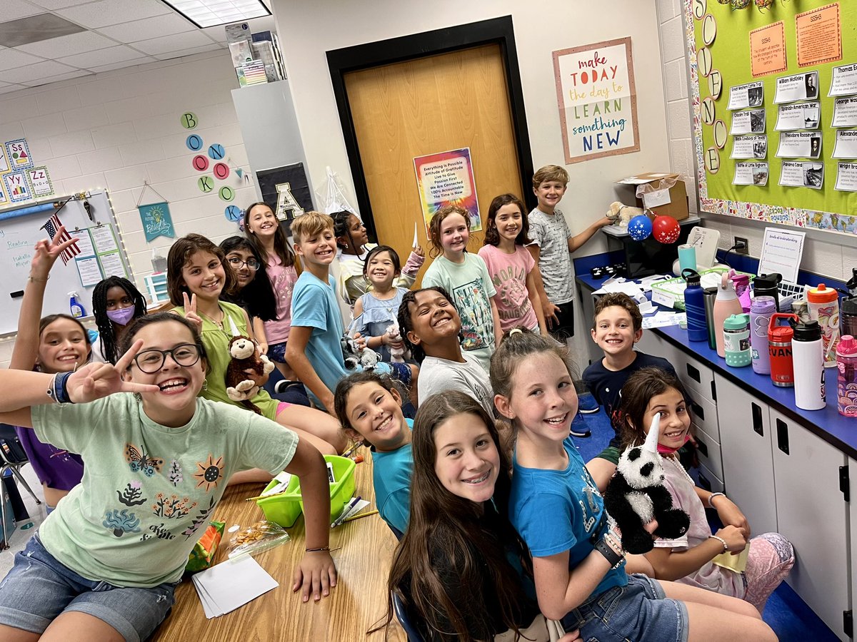 Erika Smith tweet media