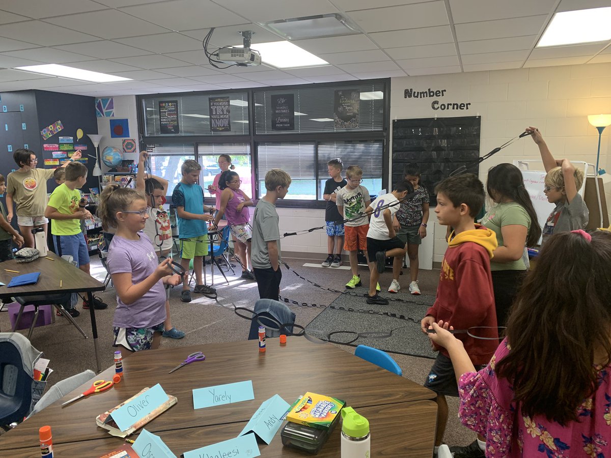 2nd try at the paper chain challenge: Teams adjusted their strategies and made improvements. The best part: instead of being worried about whose chain was the longest, they were discussing how huge the chain would be if we connected each part as one big team! #NevadaCubPride