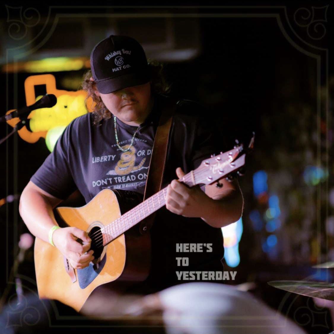 ccplaylist_'s tweet photo. WE’RE GETTING EXCITED because Oklahoma native @Avery_Stinnett has a new single dropping tonight at midnight!!!
You can pre-save “Here’s To Yesterday” at the link in our bio!
#country #countrymusic #countrycountdown #herestoyesyerday #averystinnett #oklahoma https://t.co/Pr4JLHunrf