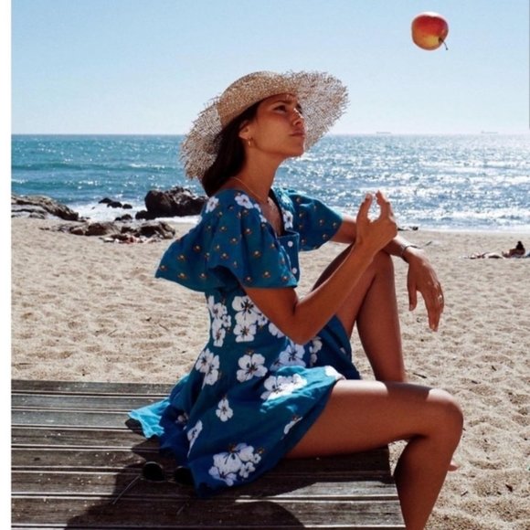 thriftycrow's tweet photo. So good I had to share! Check out all the items I'm loving on @Poshmarkapp #poshmark #fashion #style #shopmycloset #allthingsmochi #merona #guess: https://t.co/0m6rNkNQe1 https://t.co/1uz50eHvbD