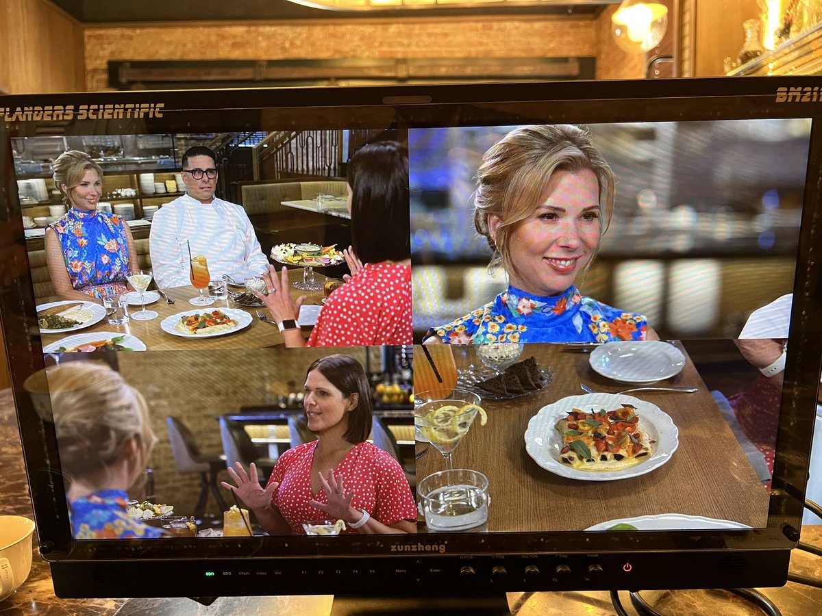 danajacobson's tweet image. Lots of Midwest love at this table &amp;amp; on this week’s #TheDish with Joe &amp;amp; Shaina Papach of #TheHarveyHouse in Madison, Wisconsin. #CBSSaturdayMorning @CBSMornings