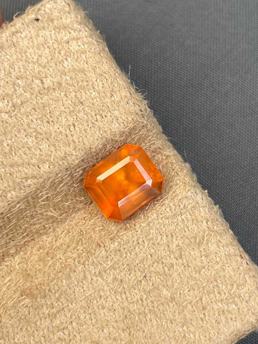 lessgeneric's tweet photo. 7.5x6.5 Mm Square Emerald Cut Faceted Hessonite Garnet, Fanta Orange Garnet, Garnet Ring, Garnet stone, Garnet Jewelry, Garnet faceted stone
 #SquareEmerald #Garnet #mm #Faceted #cut #fanta #Orange #GarnetJewelryGarnet #finefacetedgems #EtsyEmail

👉https://t.co/BI7uCPVNVZ https://t.co/AO0nUKIMKR