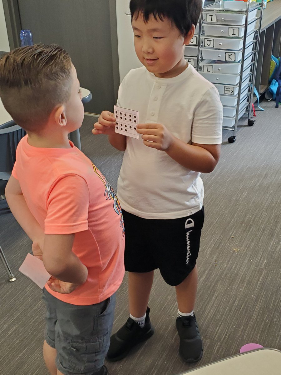 We have some BRILLIANT Mathematicians here in 1st grade who are master builders and quizzers!  <a href="/Mrschainnnnn/">Nicole Chain, M.Ed.</a> <a href="/HESPanthers/">Heritage Elementary</a> <a href="/KISDMathSquad/">KISDMathSquad</a> #MATHkisd