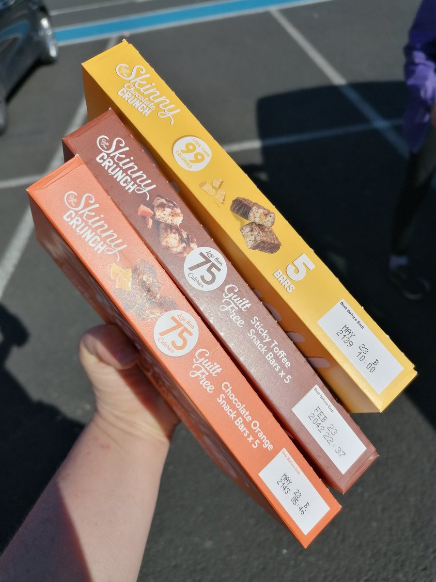Amiemcgjohn's tweet photo. Popped to @Poundland @teamvalley  while doing poster for my #SlimmingWorld groups as I ran out of #bluetack. Picked up some fab flavours of #skinnycrunch to keep me going as a #healthyextraB. https://t.co/ExrA0hLFvA