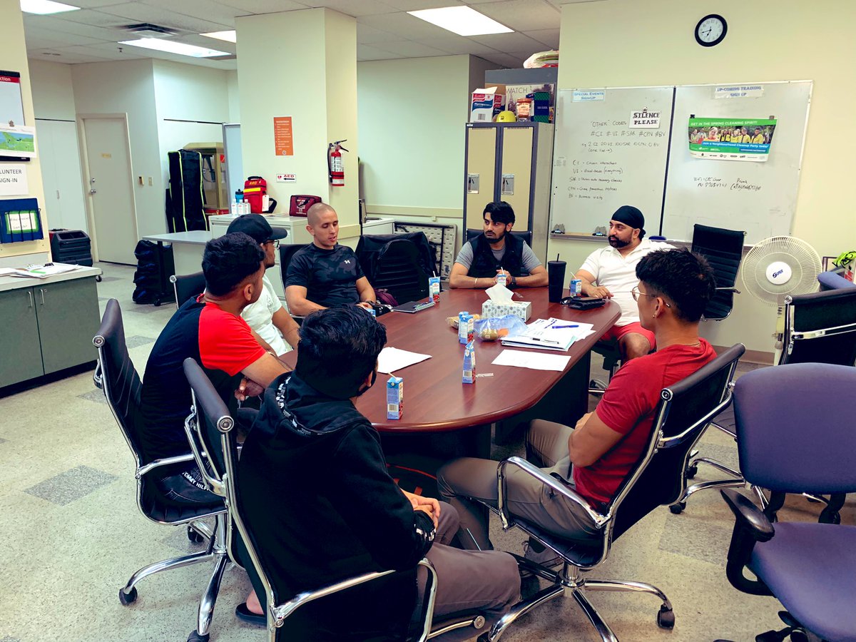 CollingwoodcpcC's tweet photo. @CollingwoodCPC:
#volunteers,
a reminder, our
#TuesdaySession is set on Tuesday, August 30th @ 630pm - 830pm.
Topic:
Patrol Training
(Interactive)
Limited seats.
Sign up w/ VC Brian.
Presenter: Me.
To our #Future #Volunteers, to attend sessions,
Call 604 717 2935 & we’ll chat. https://t.co/Jw83S2AwLV