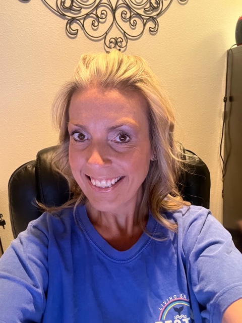 RenewHomeHealth's tweet photo. Meet Shannon. 

She works as our Intake/Orders Manager and does our Insurance Authorization! 

A fun fact about Shannon is: 
1️⃣She loves spending time and spoiling her niece and nephews and relaxing and catching up on her #RealityTV ! https://t.co/3a2oR6vII5