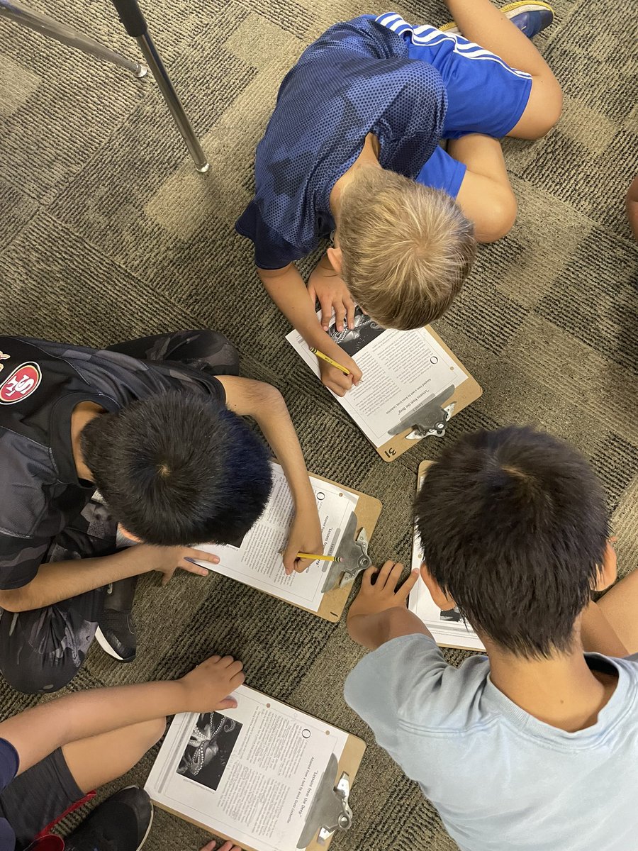 mrschingsclass's tweet photo. Working with a partner to annotate the text! https://t.co/rftLBAqMIi
