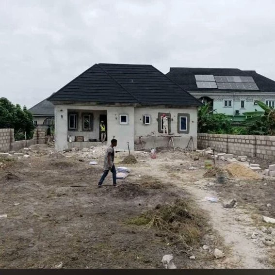 PlanetviewProp's tweet image. Standard two bedroom apartment with pop, and fence for sale.  Good access road, Security and adequate electricity supply.  Location is behind the Nigeria Navy, Rumoulumini, Port Harcourt,  Rivers State. 

Amount is 25M

For enquiry and inspection please call 08038447790
