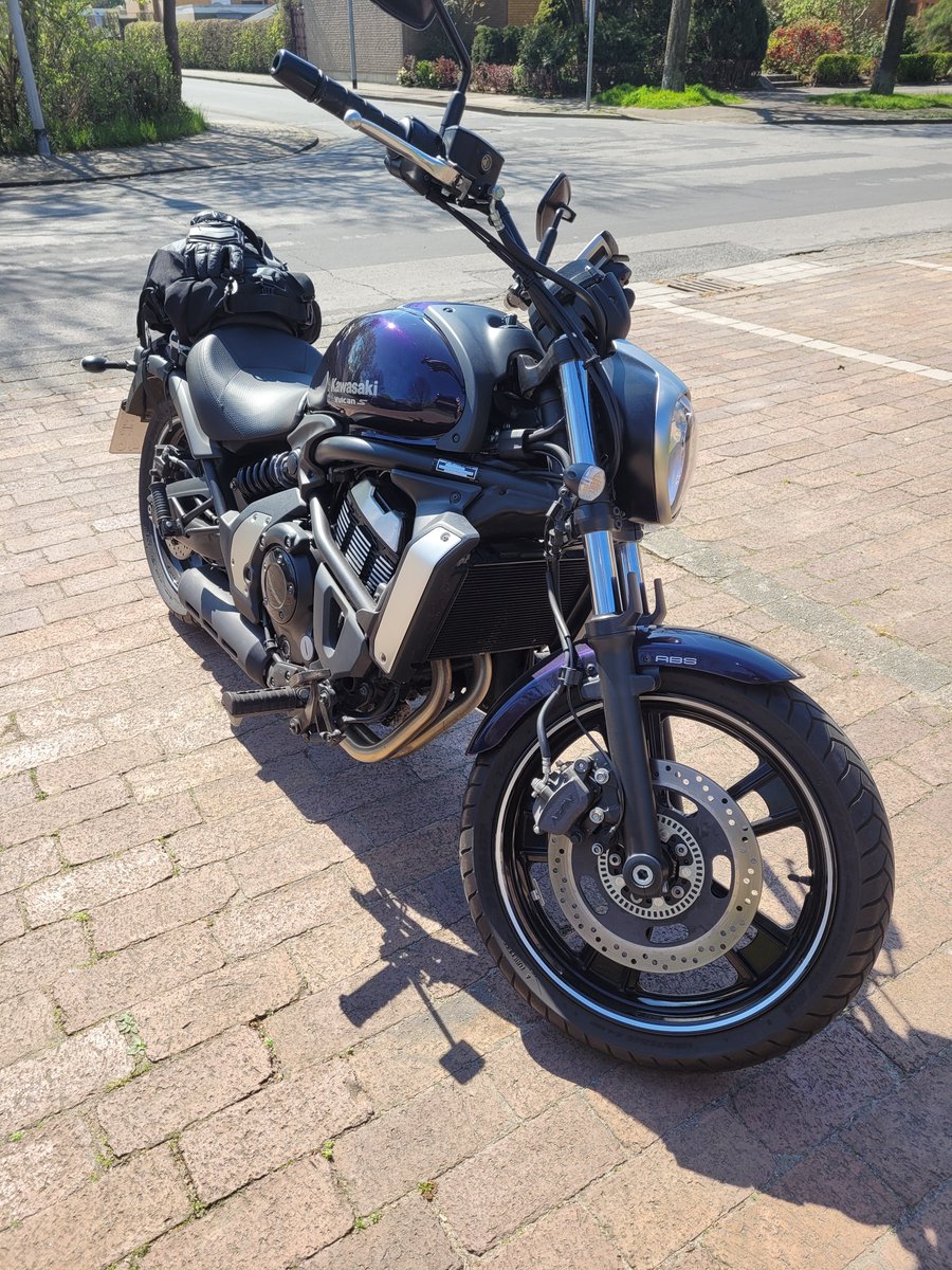 A_Kamrad's tweet photo. @ClaudiaWu_ @_ChrisBenjamin How about a bike-selfie ^^
I swear, the bike made that selfie itself! 😁 https://t.co/HZv7AnDmYw