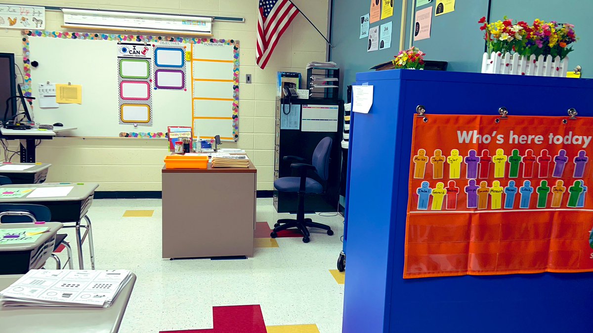 KellyHall_gr3's tweet photo. New year, new school, new grade! Excited to meet my third graders on Monday! It’s going to be a great year! https://t.co/dbCA5jQZzm