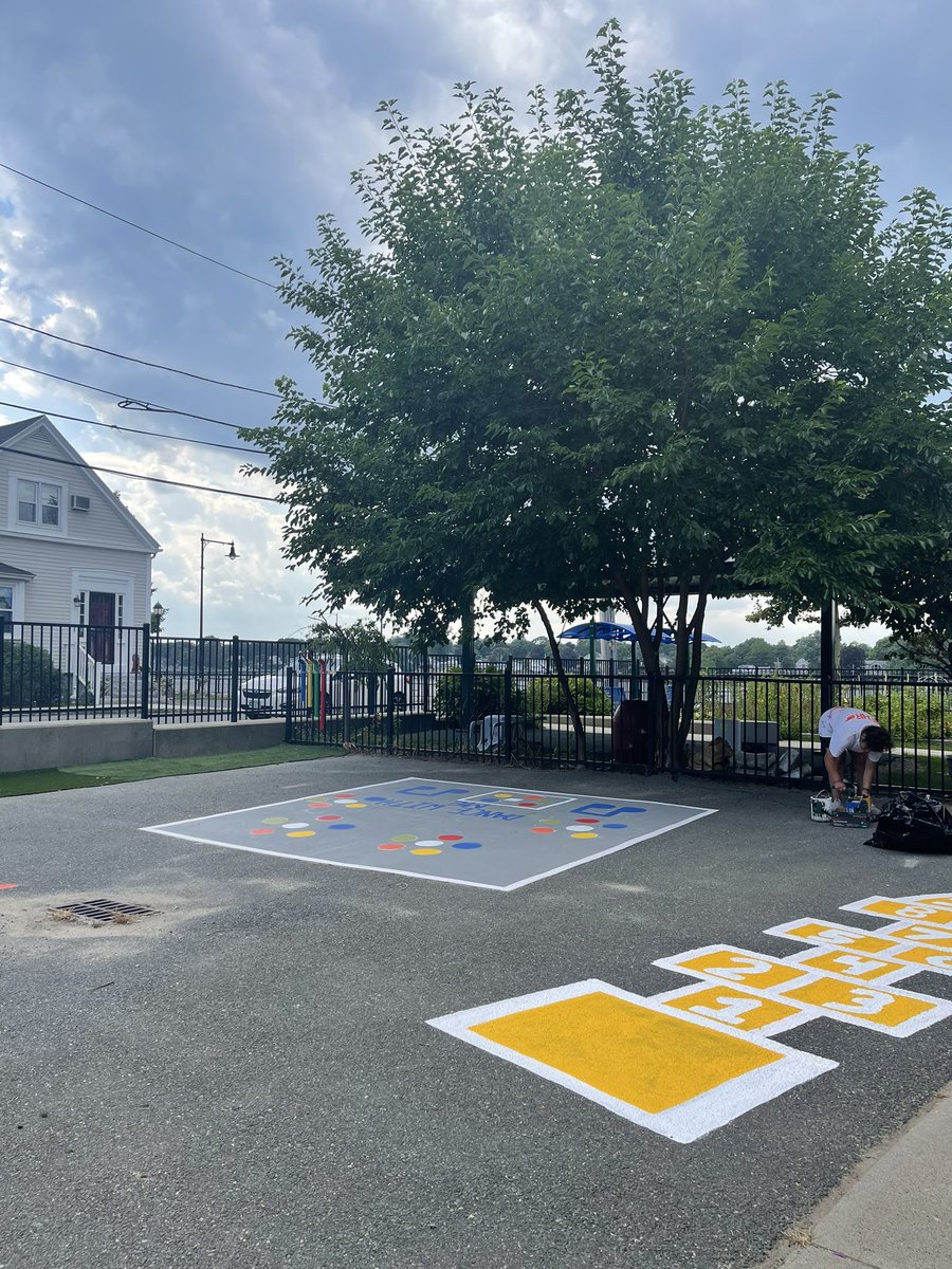 Michele Conti-Hunt tweet media