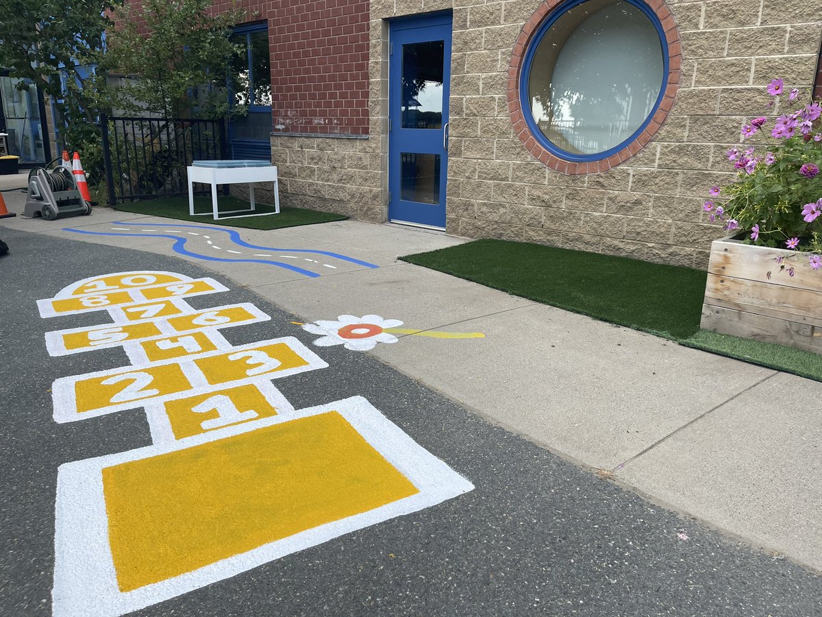 Michele Conti-Hunt tweet media