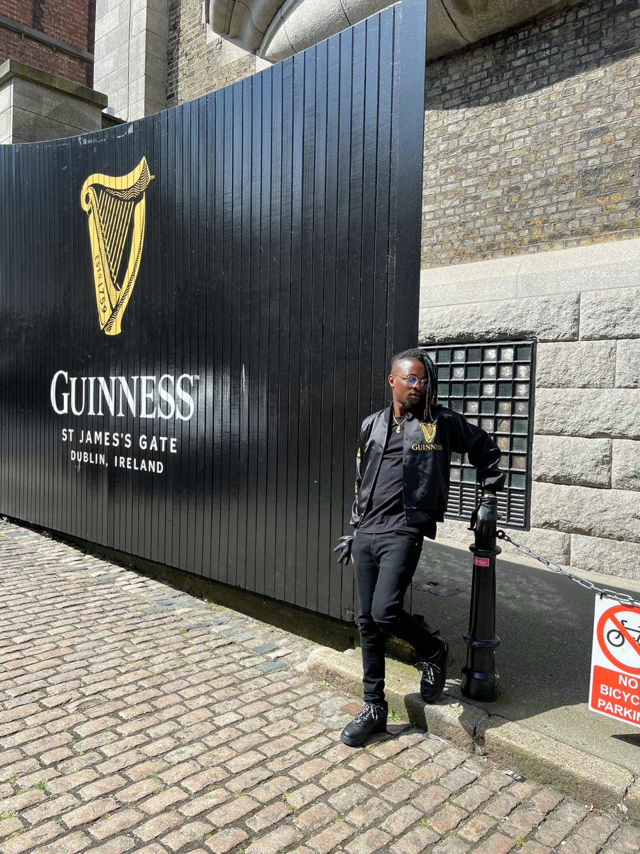 onelgalink's tweet photo. Limitations live only in our minds. But if we use our imaginations, our possibilities become limitless.
@itsLaycon
#itslaycon #icons #ChampionsLeague #TalkThatTalk #MotivationalQuotes #Motivational #motivation #quoteoftheday #quote #quotes #fypใท #Viral https://t.co/MWGliGAtIe