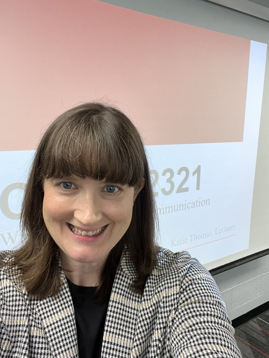 Trying something new… being a professor at Ohio State! Excited to bring my love of writing to the next generation of communicators.