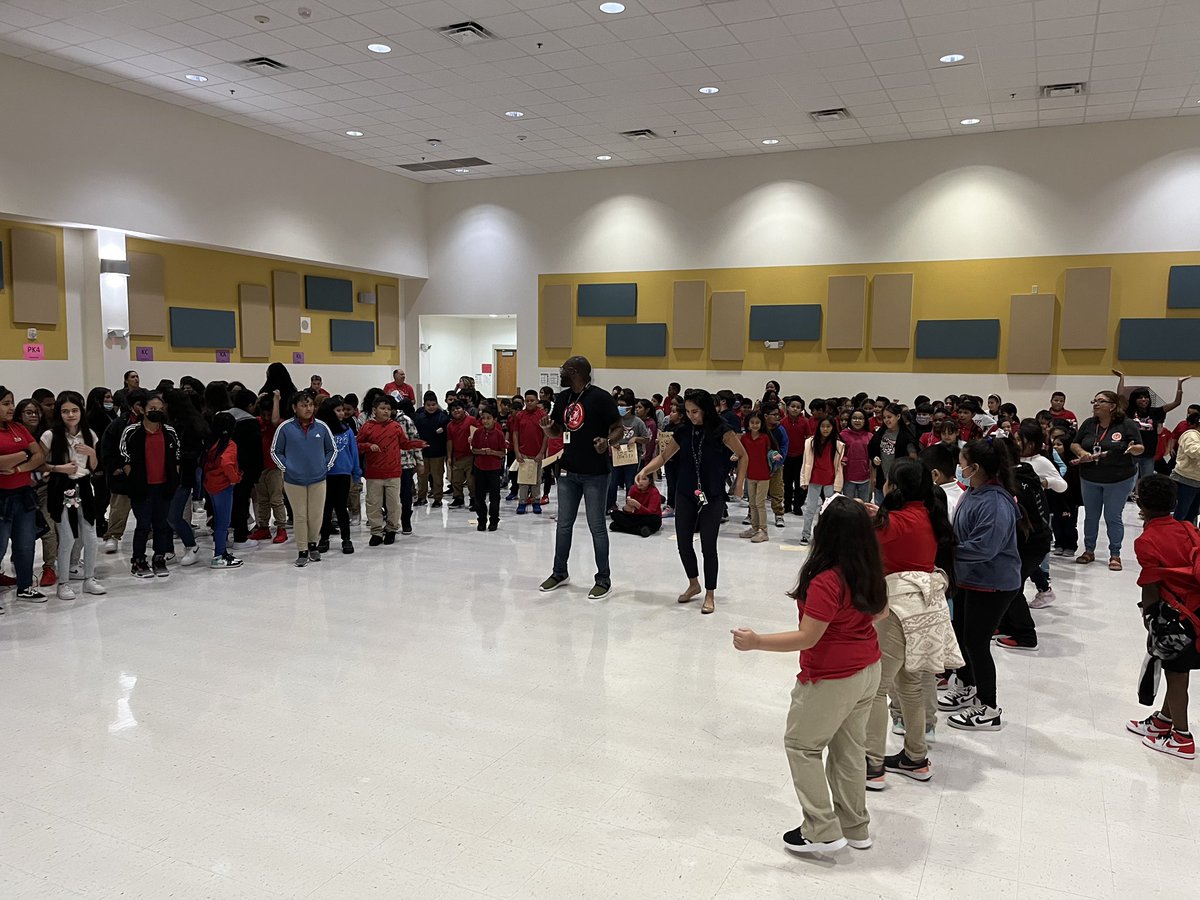 EHES_RedHawks's tweet photo. The stage has been set for a great school year! First pep rally of the school year is complete! #BuildingCultureMatters #RedHawksSoaring #BlastingOff @DeliaB06 @DISDSoutheast @DianaVNunez @MRamirezDISD @TeamDallasISD @dallasschools https://t.co/hJWU0lKwj4