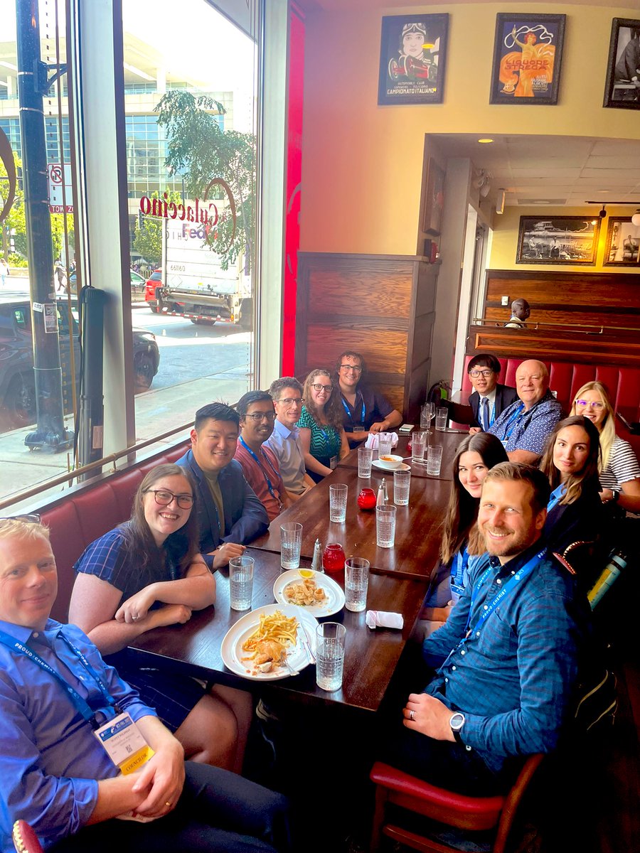 ACSCOMP's tweet photo. Thanks to all who attended the traditional #ACSCOMP mentor lunch in Chicago. Whether you’re heading toward industry, academia, or in an unknown direction, COMP wants to support you in your journey! https://t.co/vHLzQWkK6Q