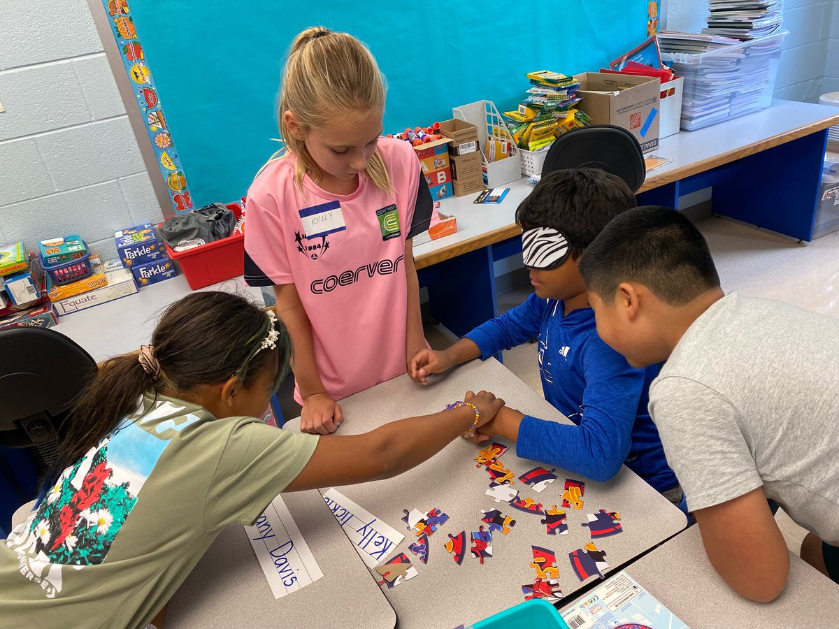 CPES5thGrade's tweet photo. 5th grade team building in Mrs. Bang’s class https://t.co/N7d07eT2wQ