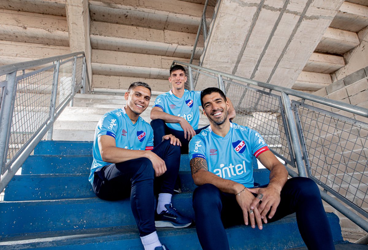 LuisSuarez9 tweet picture