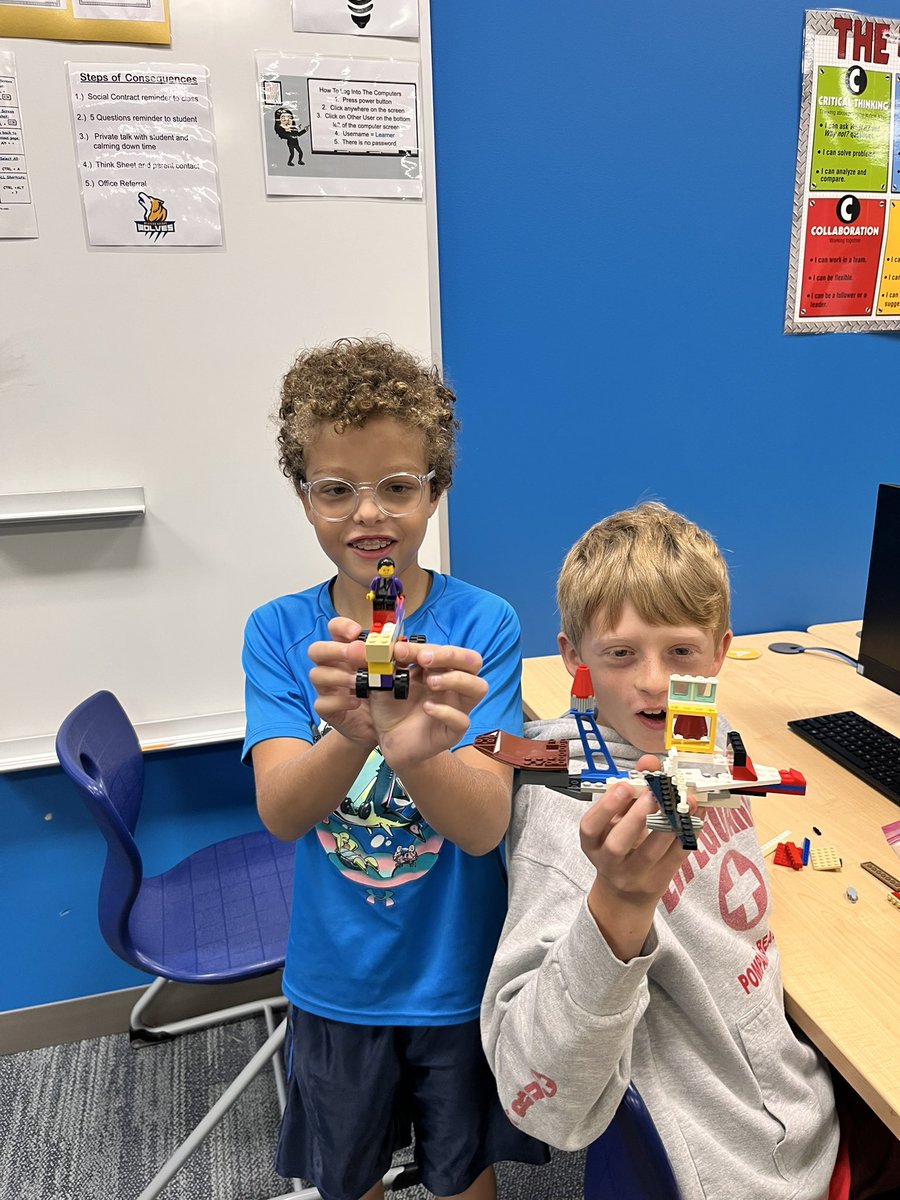 klein_staci's tweet photo. Getting to know our partners in the STEAM lab!!! @Flossmoor161 @western161 @D161Supe https://t.co/h0aSL0RHzr