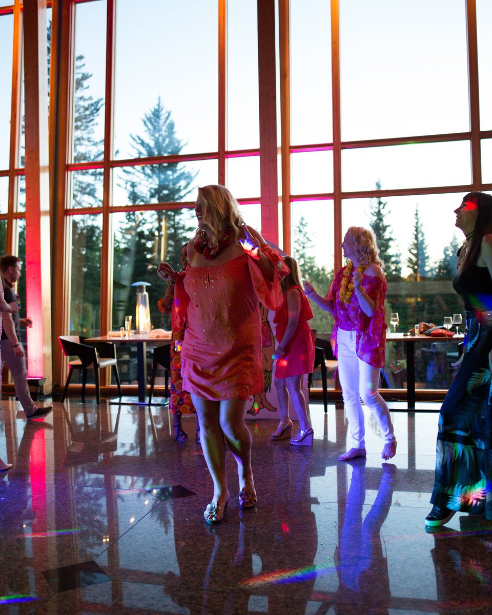 Hosting a party? Get your dancing shoes ready!

Our Opal Room provides stunning floor to ceiling windows to create the perfect back drop to your fun. 

#atazuridge #azuridge #yychotel #opalroom #yycweddings #yycevents #calgarynow