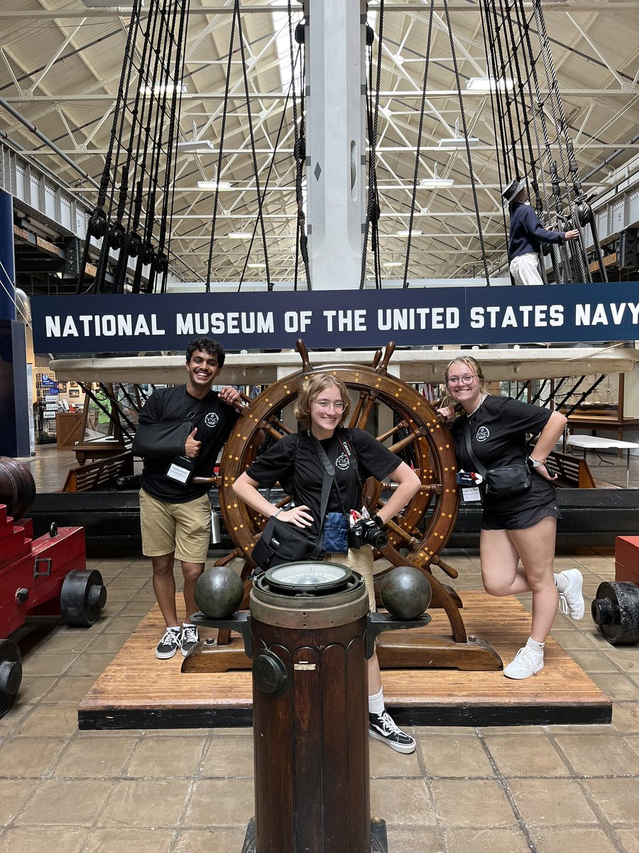 mr_stengel's tweet photo. Day 2 as part of the VNC Honor Flight with Warrior Student Media - today, we went to the Iwo Jima Memorial, Arlington National Cemetery, a Navy Shipyard, Women’s Memorial, WWII Memorial, and finished at the Korean, Vietnam, and Lincoln Memorials. https://t.co/d9fooczitN
