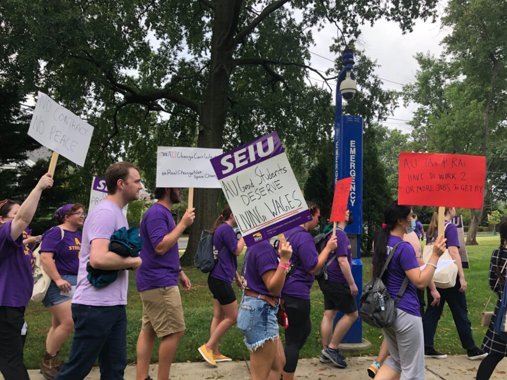 DCist's tweet photo. Update: After a student walkout and a week of striking, American University's staff union has reached an agreement with administrators https://t.co/MmIwKgA1ly https://t.co/VHyBOVnhxE