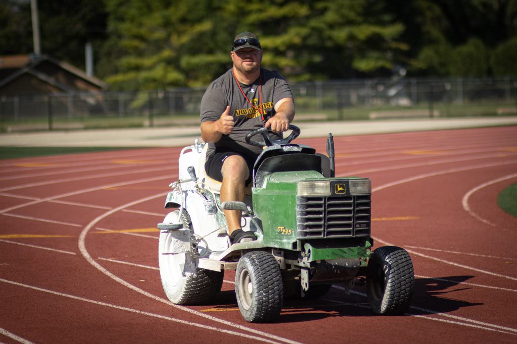 UW-Oshkosh Football tweet media