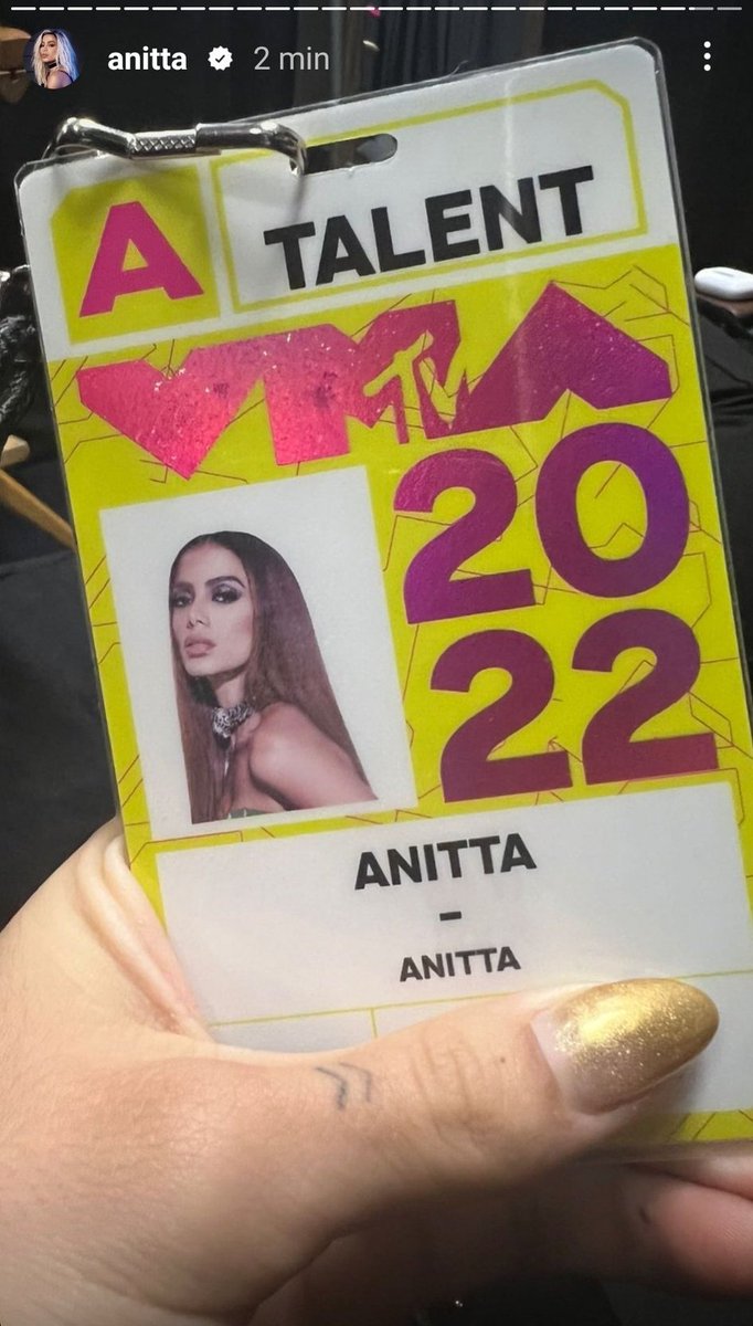 tierry_siilva's tweet photo. Anitta está atualmente nos bastidores do #VMA para seus ensaios. https://t.co/Hh9w3OSsDj