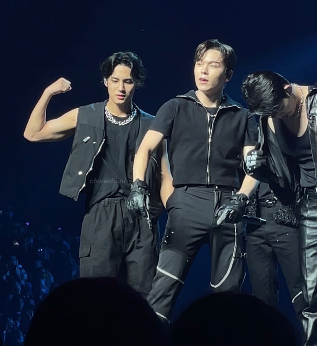 chwecloud's tweet photo. #SEVENTEENinCHICAGO #MINGYU #VERNON https://t.co/MH2KTlLCvT