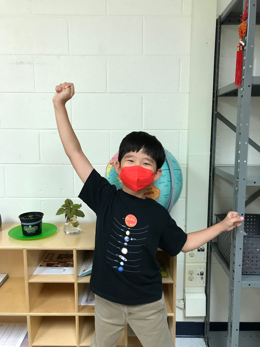 MQian21's tweet photo. 1st week excitement! 🥳 We’re so happy to be back to school! 😁 @haycockcougar https://t.co/7413enni7e