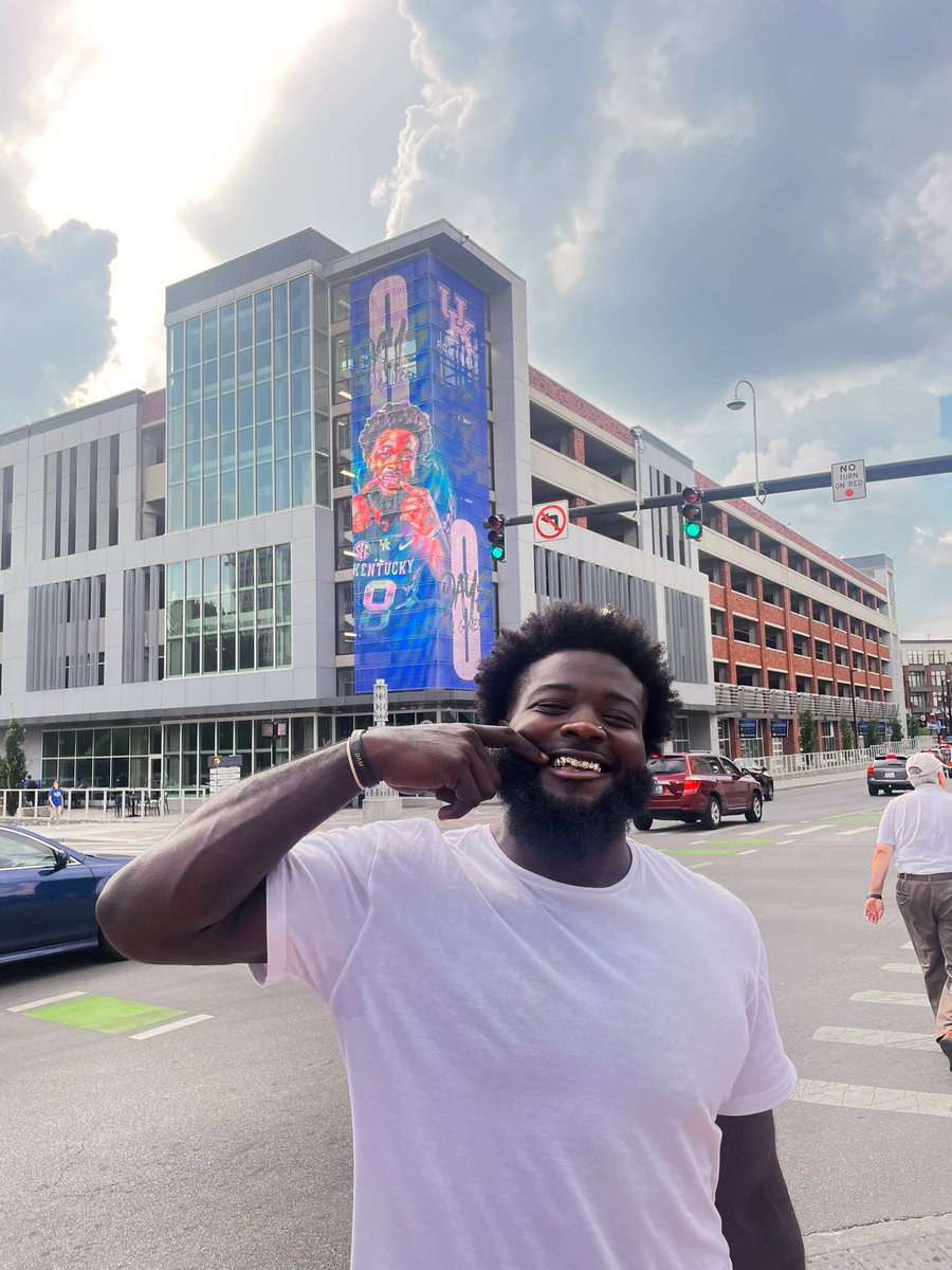 Kentucky Football (@ukfootball) on Twitter photo Eight days from gameday with #8 <a href="/octaviousoxend1/">octavi8us</a> 
📍 The Cornerstone - <a href="/universityofky/">University of Kentucky</a> Eight days from gameday with #8 <a href="/octaviousoxend1/">octavi8us</a> 
📍 The Cornerstone - <a href="/universityofky/">University of Kentucky</a>