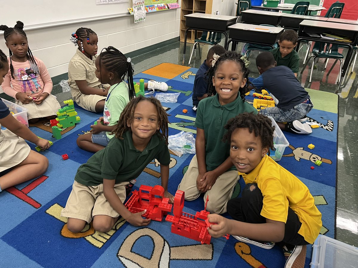 Riverwalk STEM Academy @ Just Elementary School tweet media