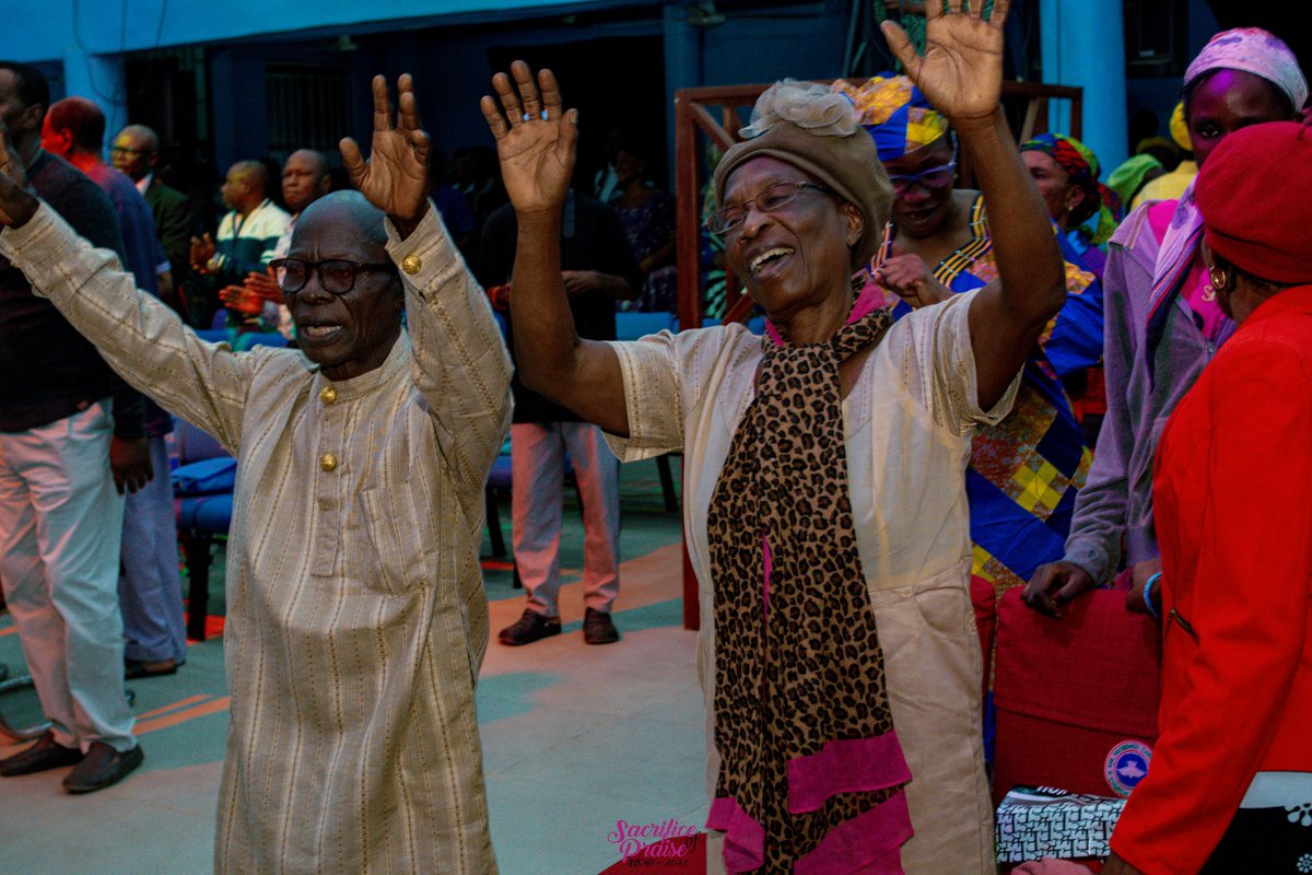 rccg_sojmega's tweet photo. Come, let us worship and bow down,
Let us kneel before the Lord our Maker. Psalm 95:6
@rccglp72 @Rccglp72yaya 
#sop2022
#SacrificeOfPraise
#renderpraises
#rccglp72 https://t.co/dJciCRBaTG